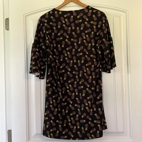 MANGO Pineapple 
V-Neck Printed Dress Size 4 - Picture 8 of 9